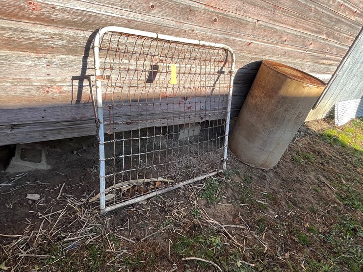 #6057-•-barrel-and-gate-image-1