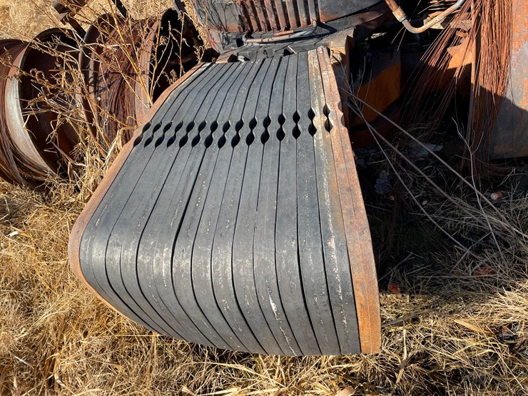 new-holland-t8030-image-23