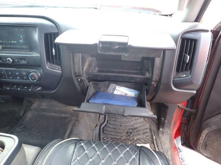 2019-chevrolet-silverado-3500hd-image-40