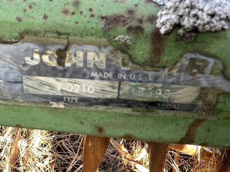 john-deere-210-image-26