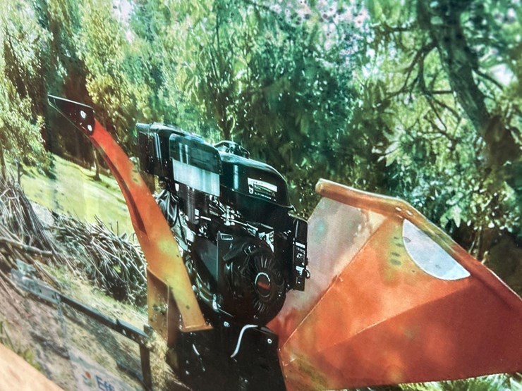 sdlanch-pull-behind-chipper-image-2