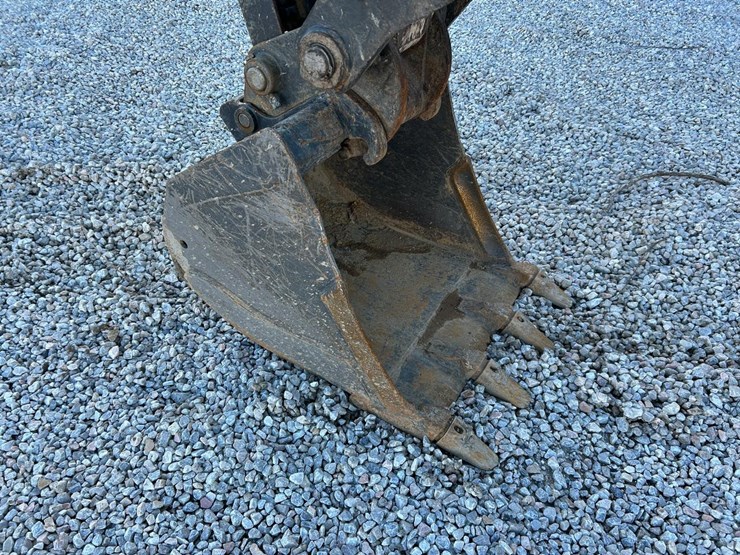 2023-bobcat-e50-image-8