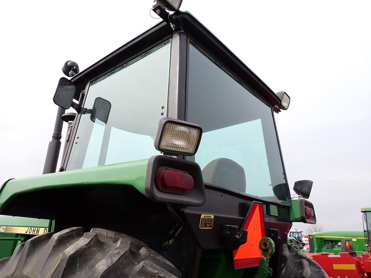 john-deere-4440-image-13