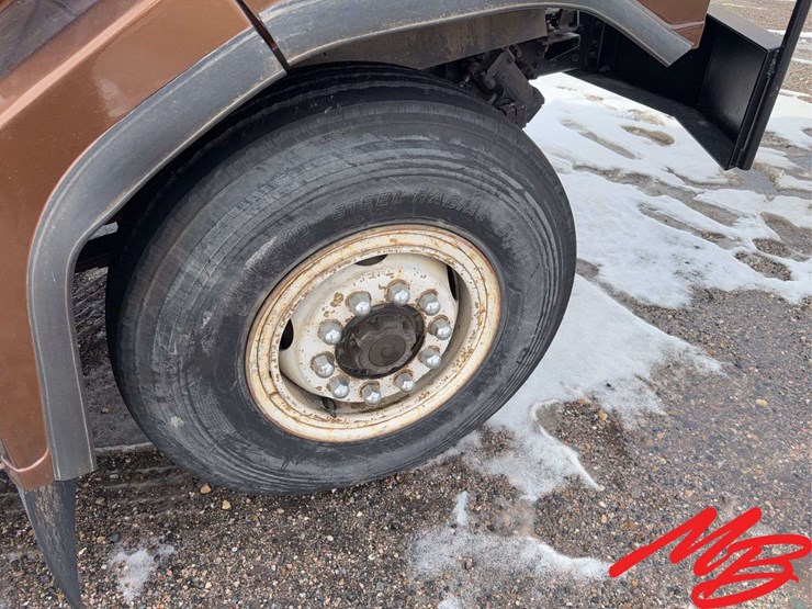 1982-kenworth-c500-image-9