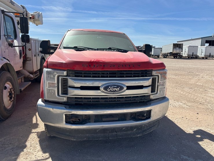 2019-ford-f350-image-2