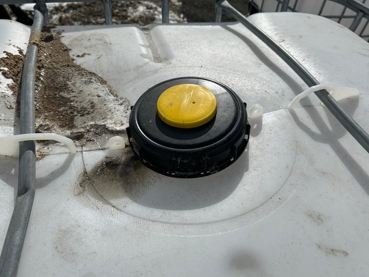 water-tank-tote-image-5