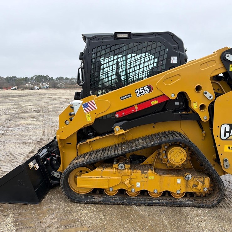2025 CATERPILLAR 255