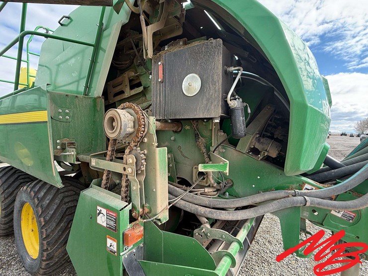 2023-john-deere-l341-image-14