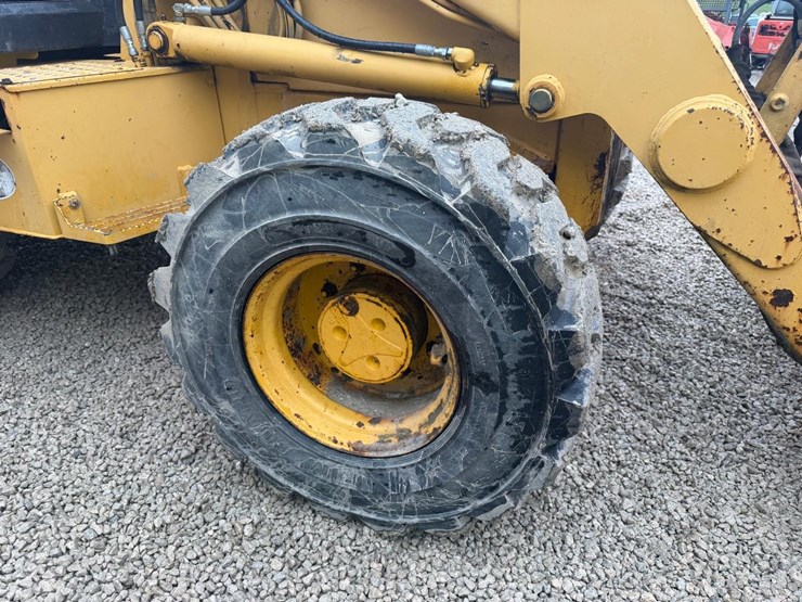 john-deere-310d-image-10