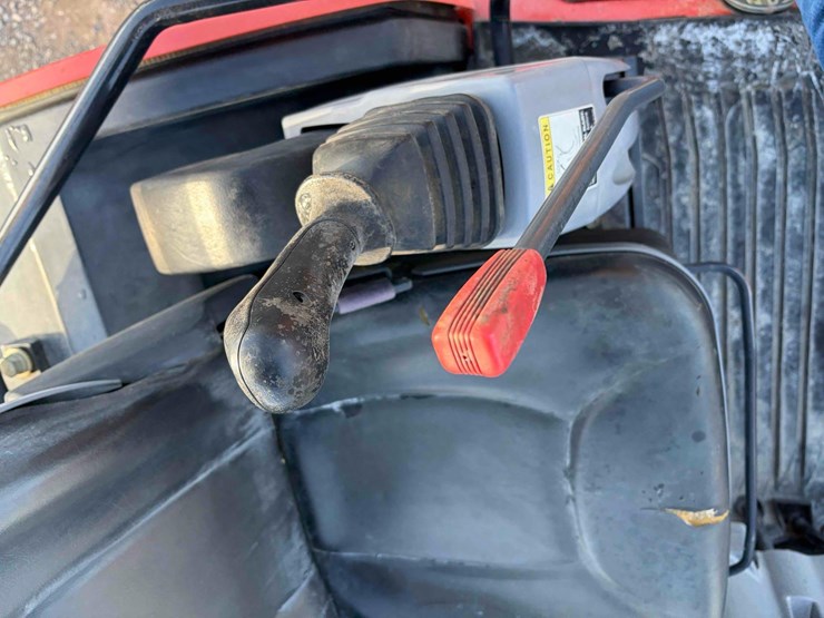 2018-kubota-kx040-image-15