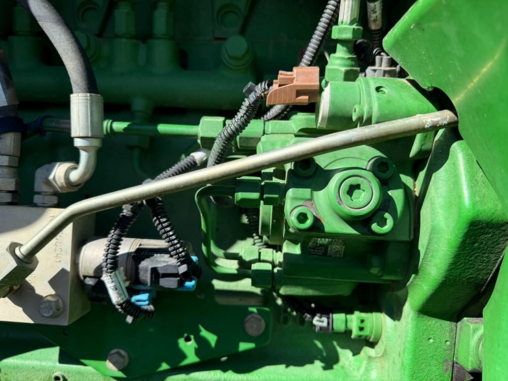 2008-john-deere-8130-image-35