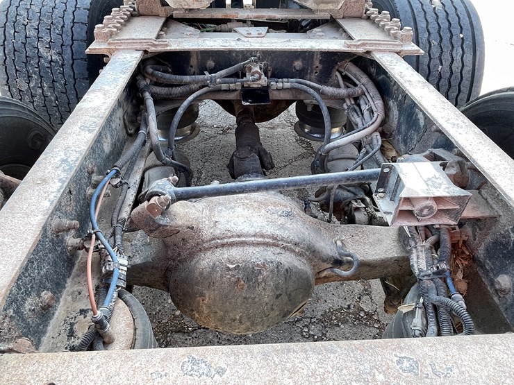 #6036-•-2009-freightliner-semi-(wi-title-in-delay)-image-15