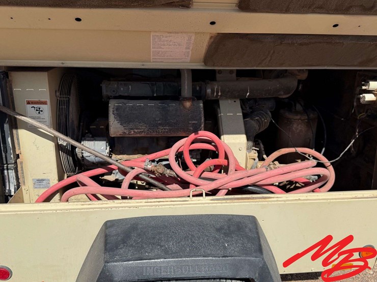 2001-ingersoll-rand-185-image-8