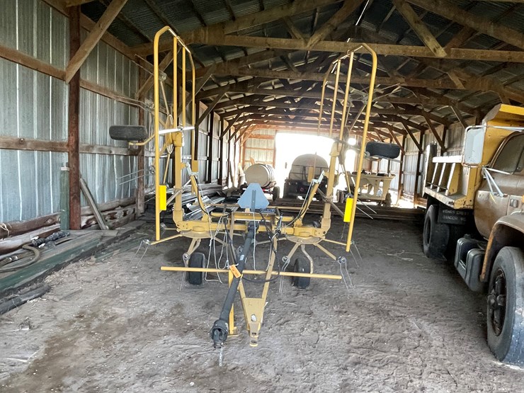 #6039-•-2021-vermeer-(2)-basket-tedder-image-2