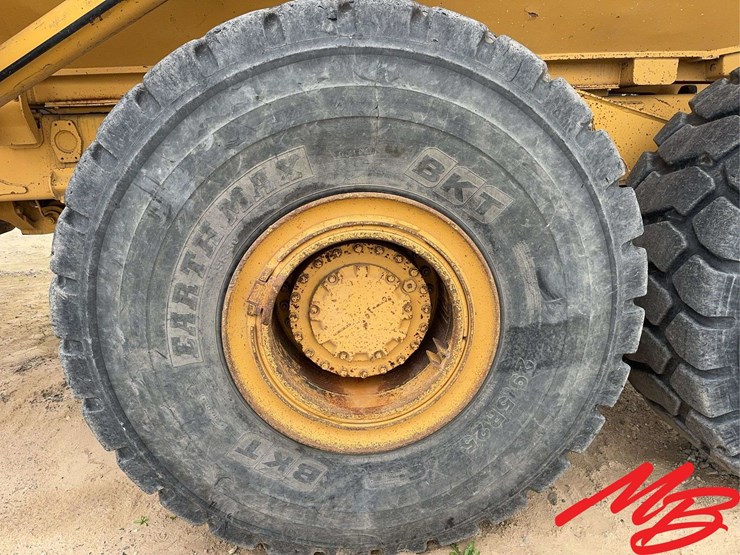 caterpillar-740-image-11