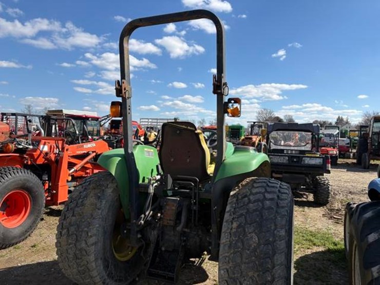 john-deere-4700-image-16