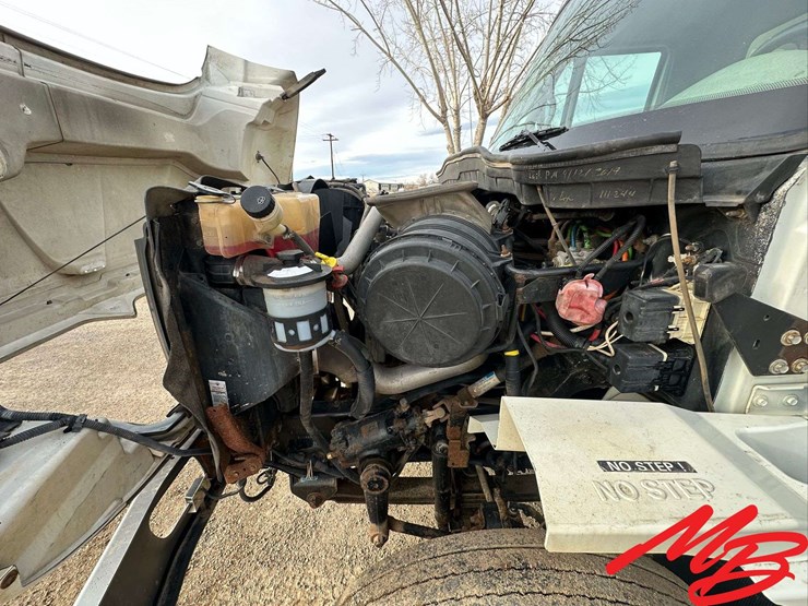 2008-international-7400-image-47