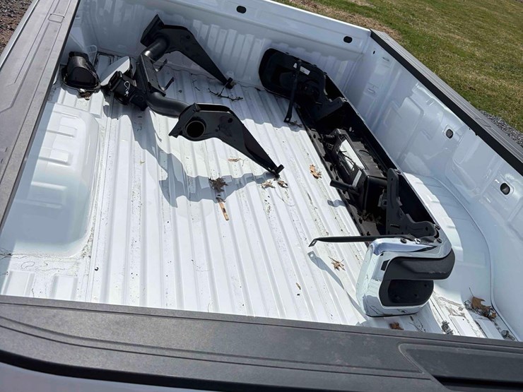 unused-white-chevrolet-truck-bed-image-3