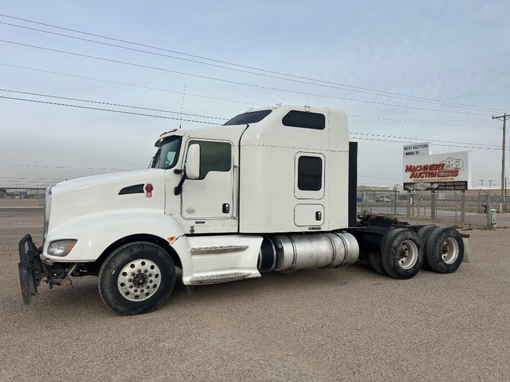 2013-kenworth-t660-image-1