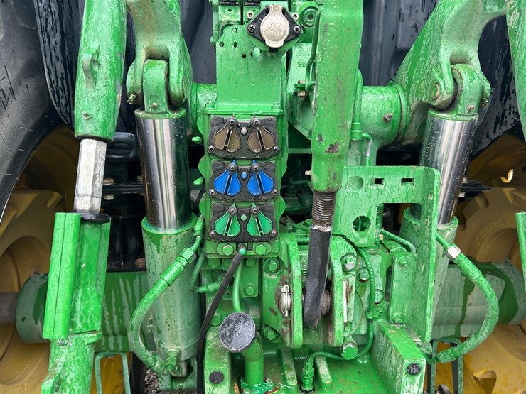 2019-john-deere-6155r-image-17