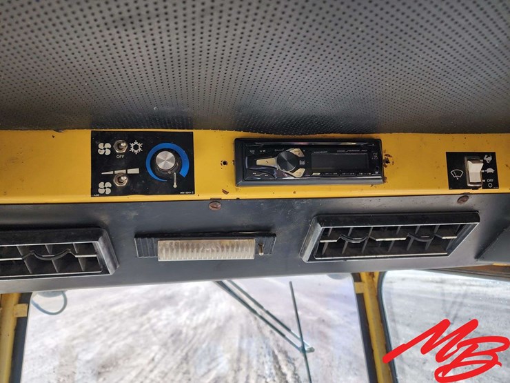 1996-new-holland-1095-image-22