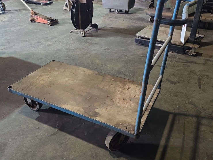 rolling-cart-on-hd-caster-wheels-image-2