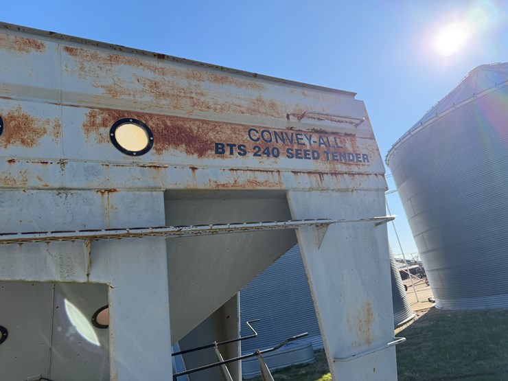 2004-convey-all-bts240-image-22