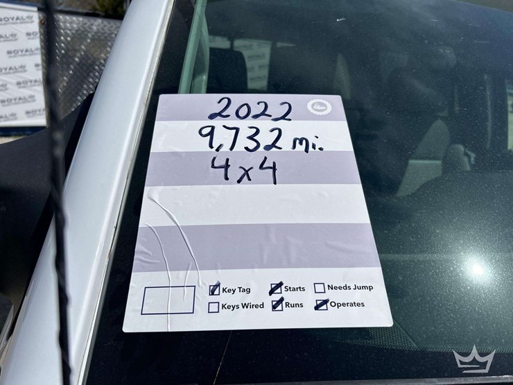 2022-chevrolet-silverado-6500hd-image-32