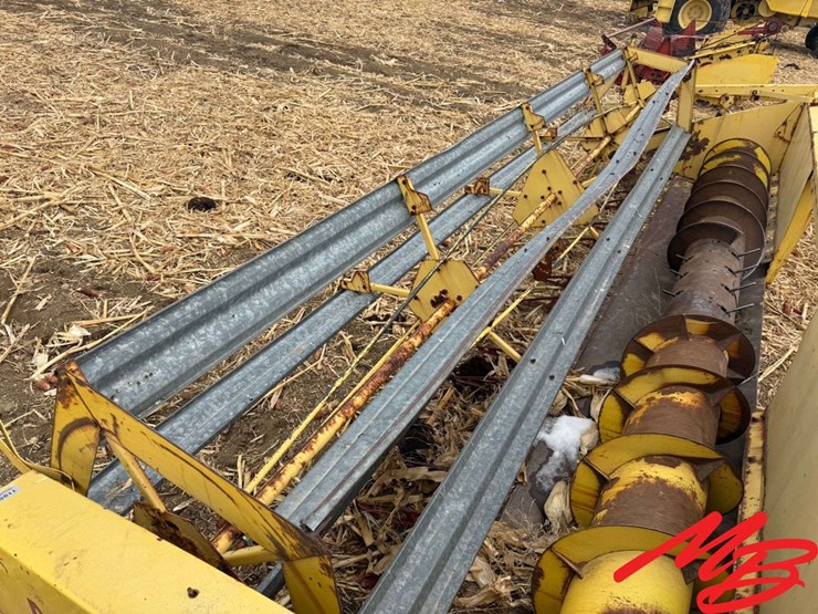 new-holland-960-image-13