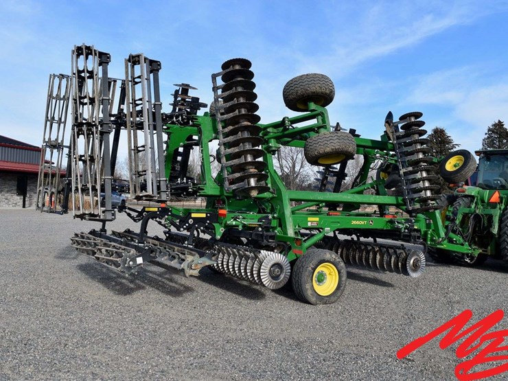 2019-john-deere-2660vt-image-8