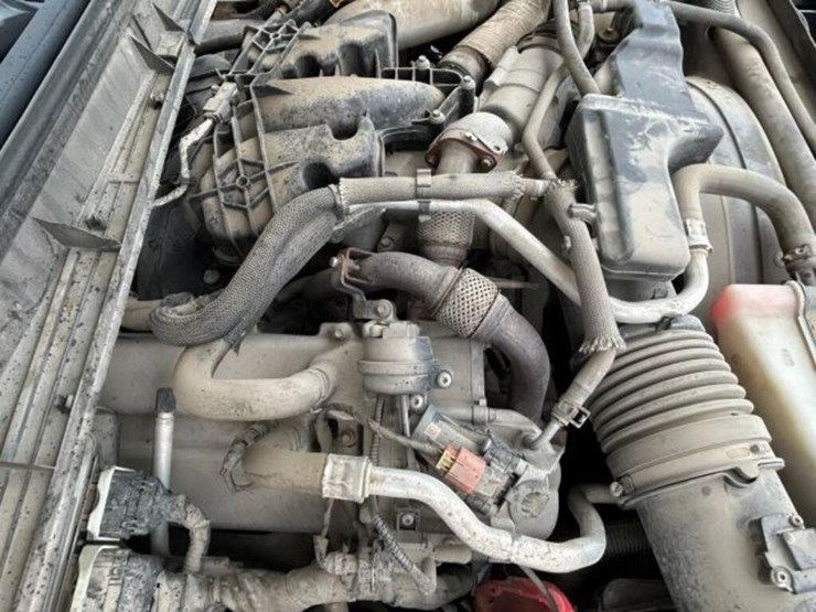 2011-ford-f350-image-33