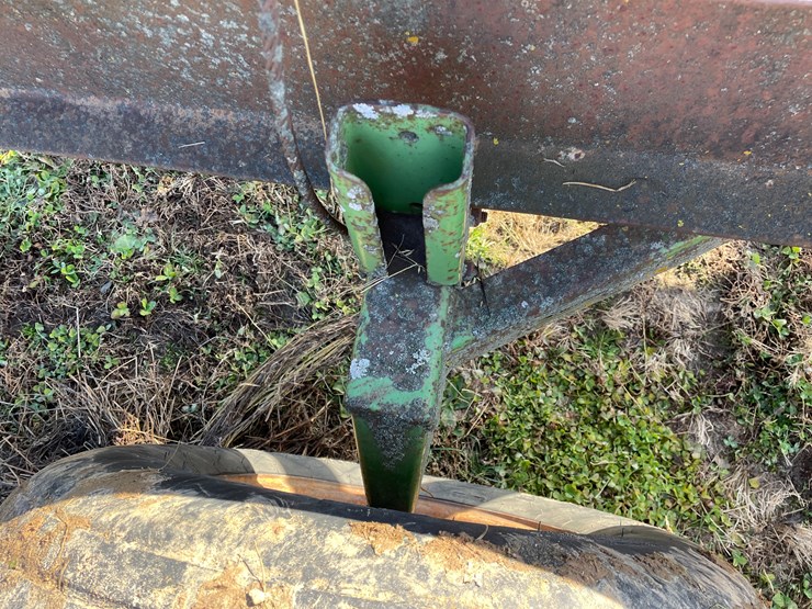 #6035-•-homemade-bale-mover-on-running-gear-image-17