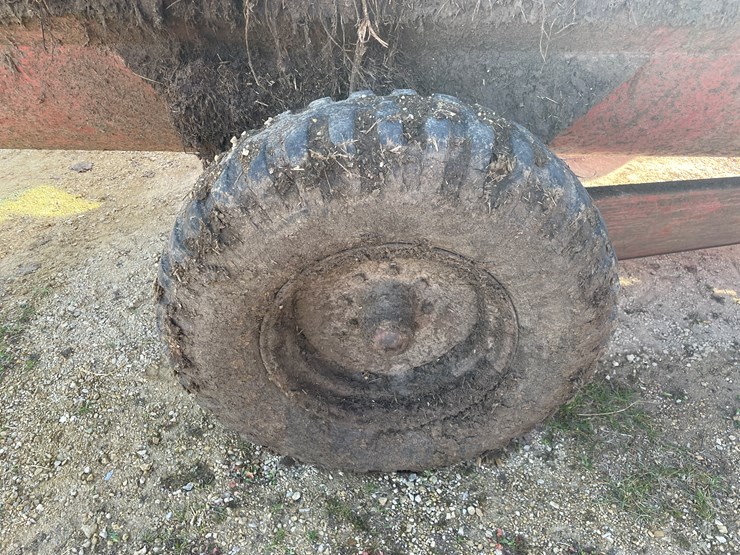 #6016-•-nu-hawk-manure-spreader-image-12