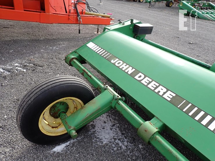 john-deere-120-image-6