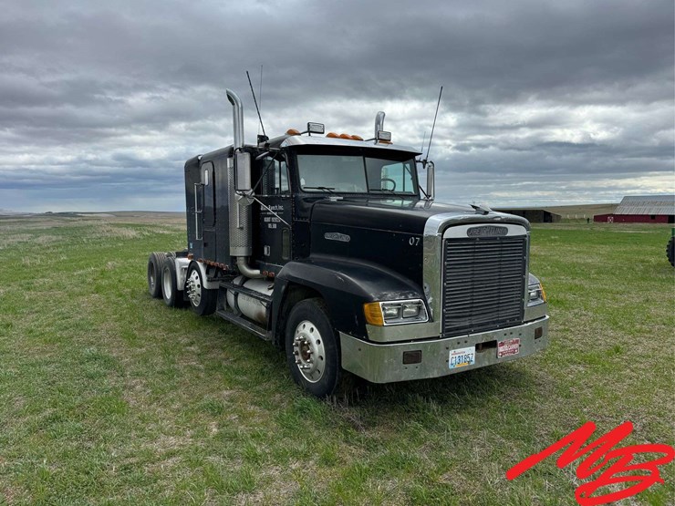 1990-freightliner-fld120-image-3