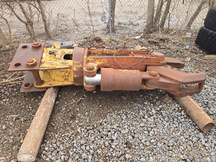 20r-excavator-shear,-twin-cylinder-image-2