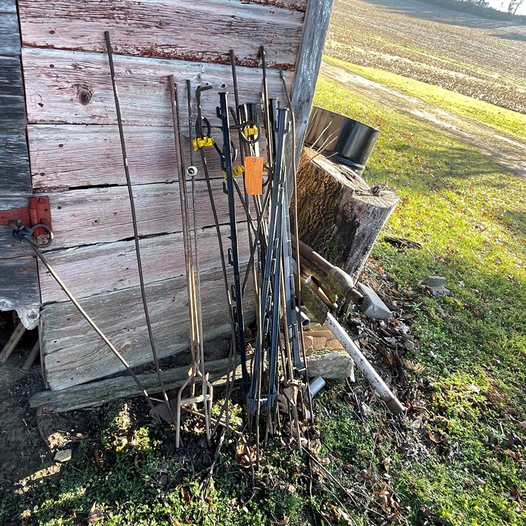 #6059 • Assortment of Posts