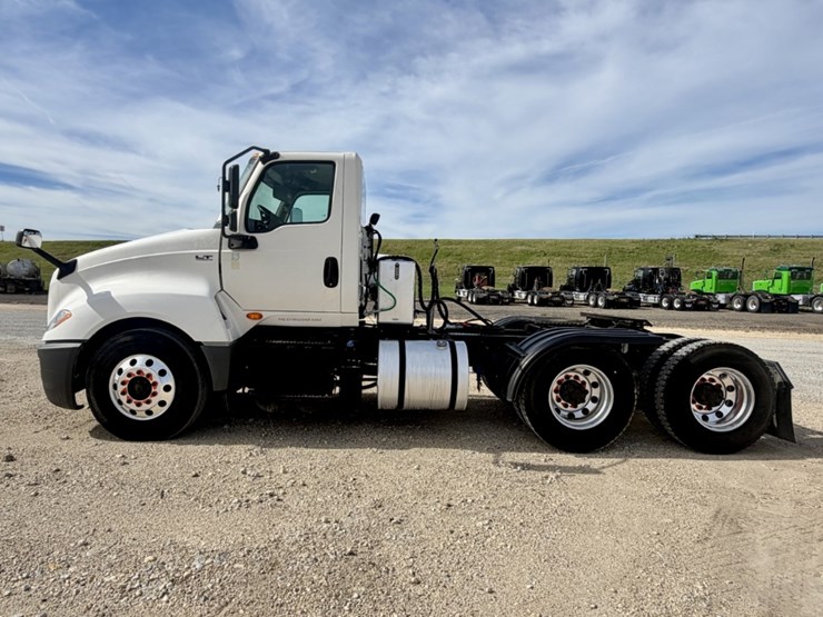 2018-international-lt-image-8