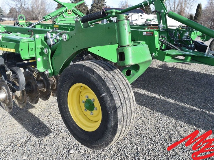 2019-john-deere-2660vt-image-51