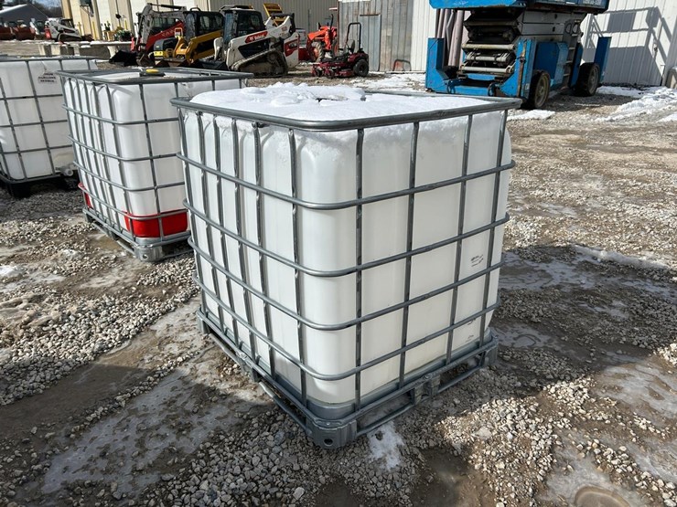 water-tank-tote-image-3