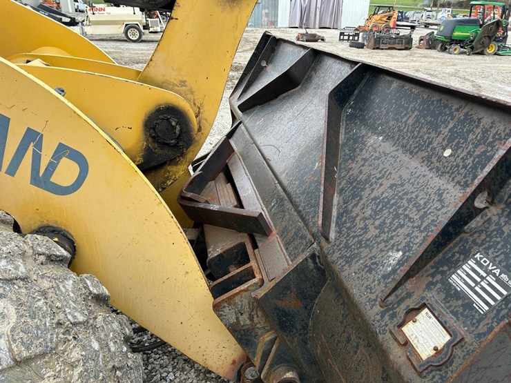 new-holland-lw110-image-10