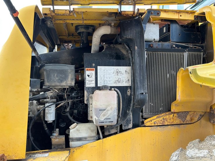 new-holland-lw110-image-13