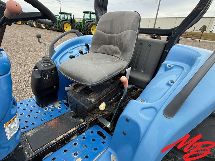 new-holland-tc40a-image-15