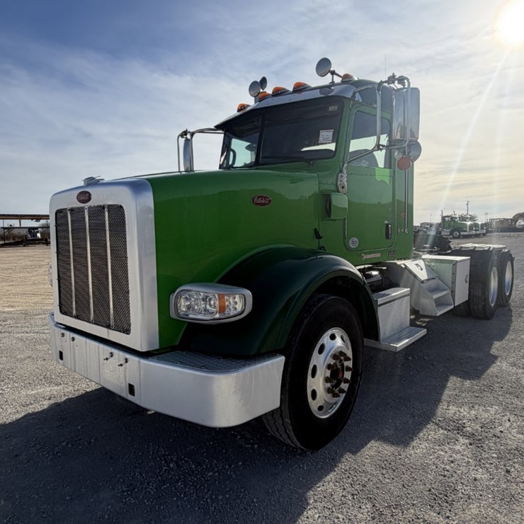 2021 PETERBILT 367