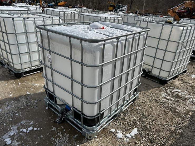 water-tank-tote-image-1