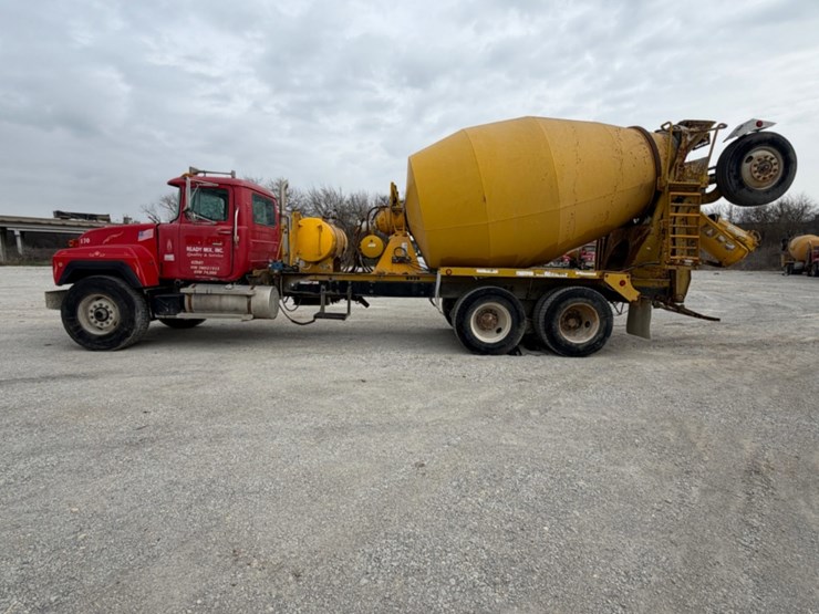 1996-mack-mixer-image-6