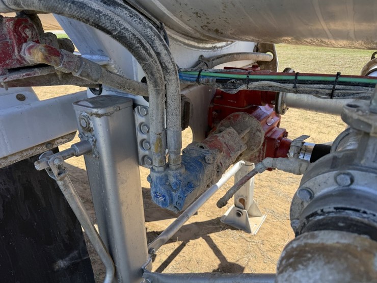 2012-troxell-tanker-image-9