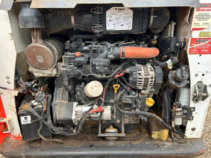 2022-bobcat-t550-image-17