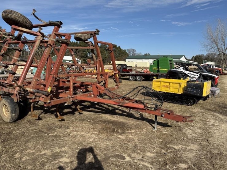 kewanee-24'-field-cultivator-with-drag-image-5