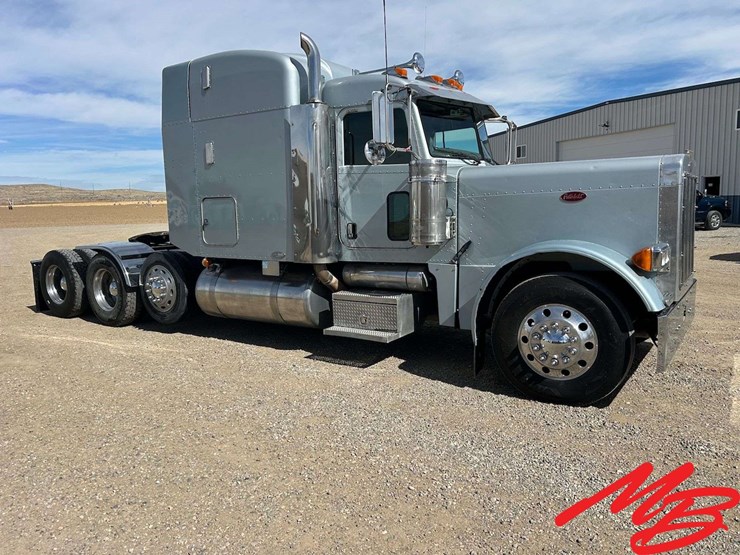 2007-peterbilt-379-image-11